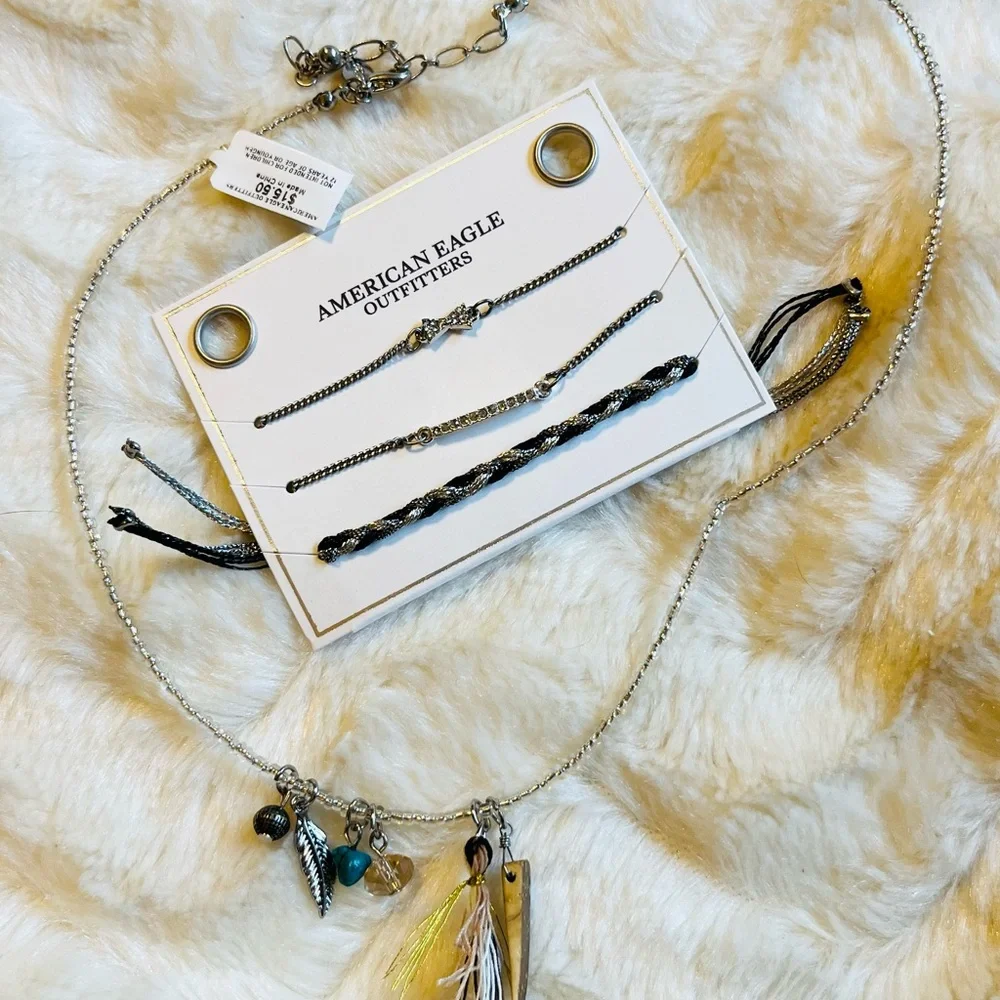 American Eagle necklace & bracelet set NWT